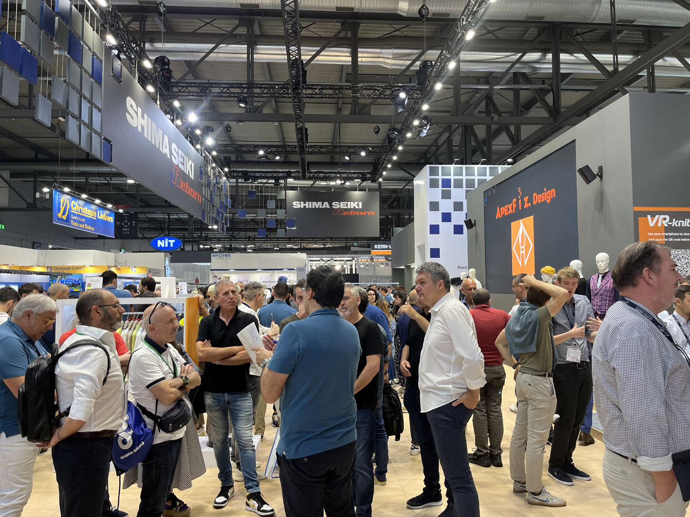 A busy Shima Seiki booth at the Fiera Milano Rho. © A.Wilson