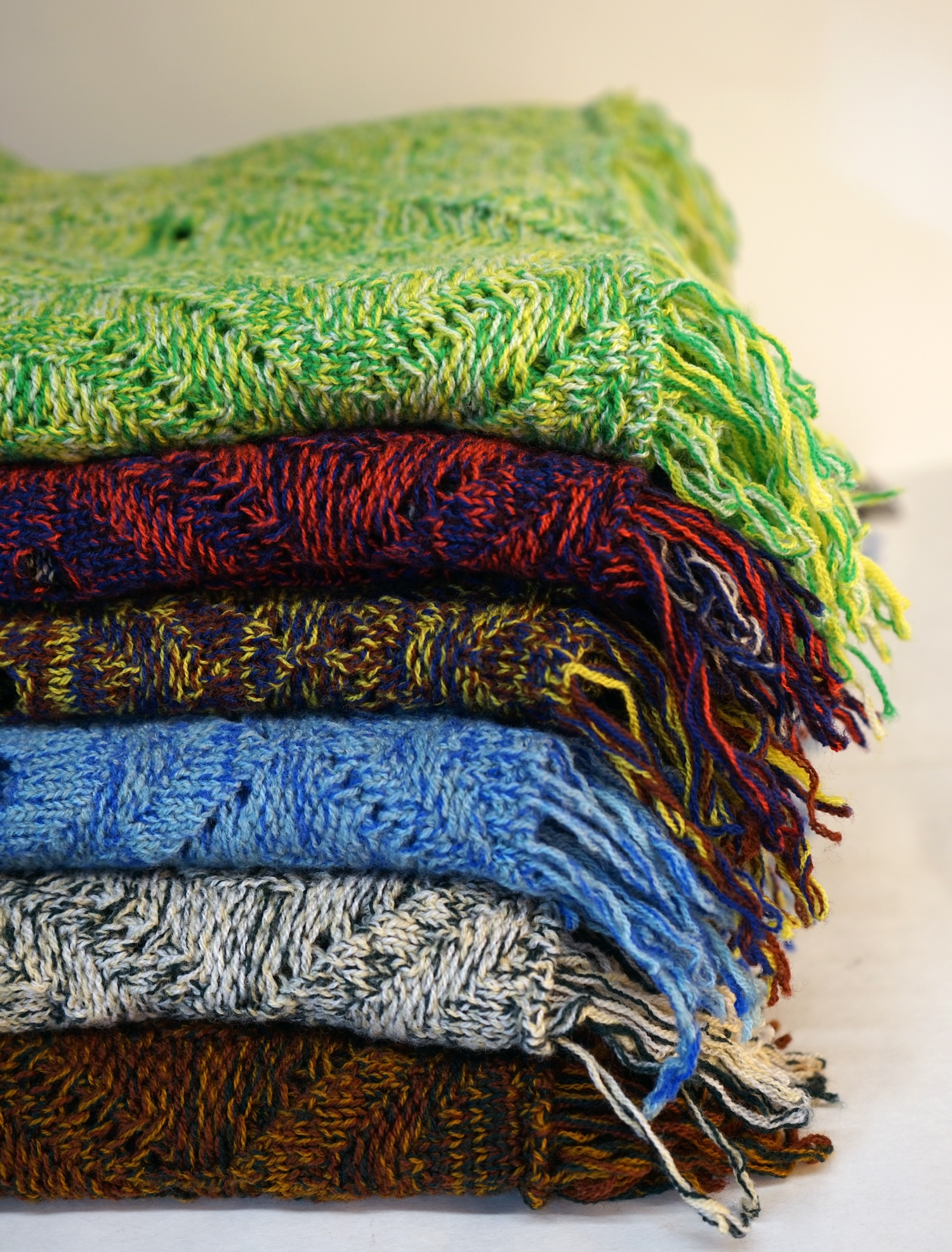 Knitted fabrics from a CMS 503 ki L. © Karl Mayer Group